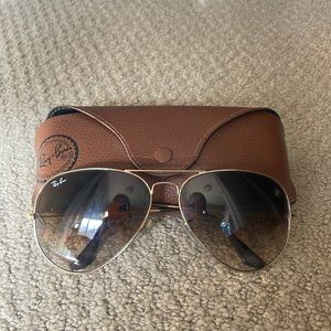 Ray ban classic aviator sunglasses